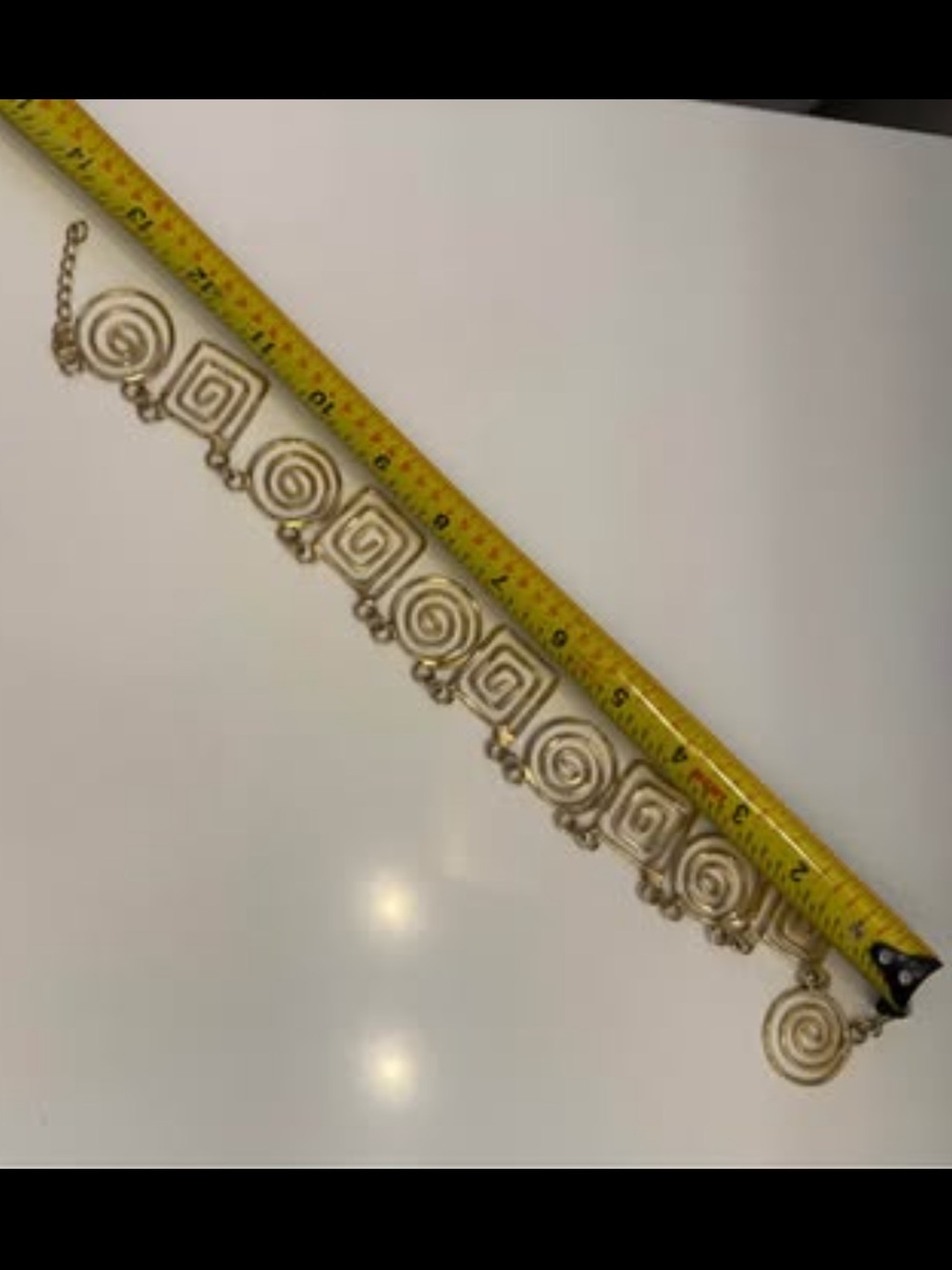 Decorative Gold Spiral Link Bracelet by